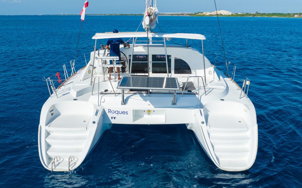 38 Lagoon catamaran 04