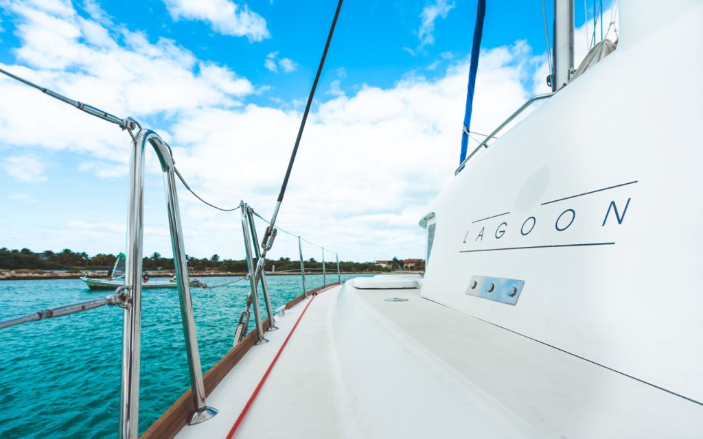 38 Lagoon catamaran 08