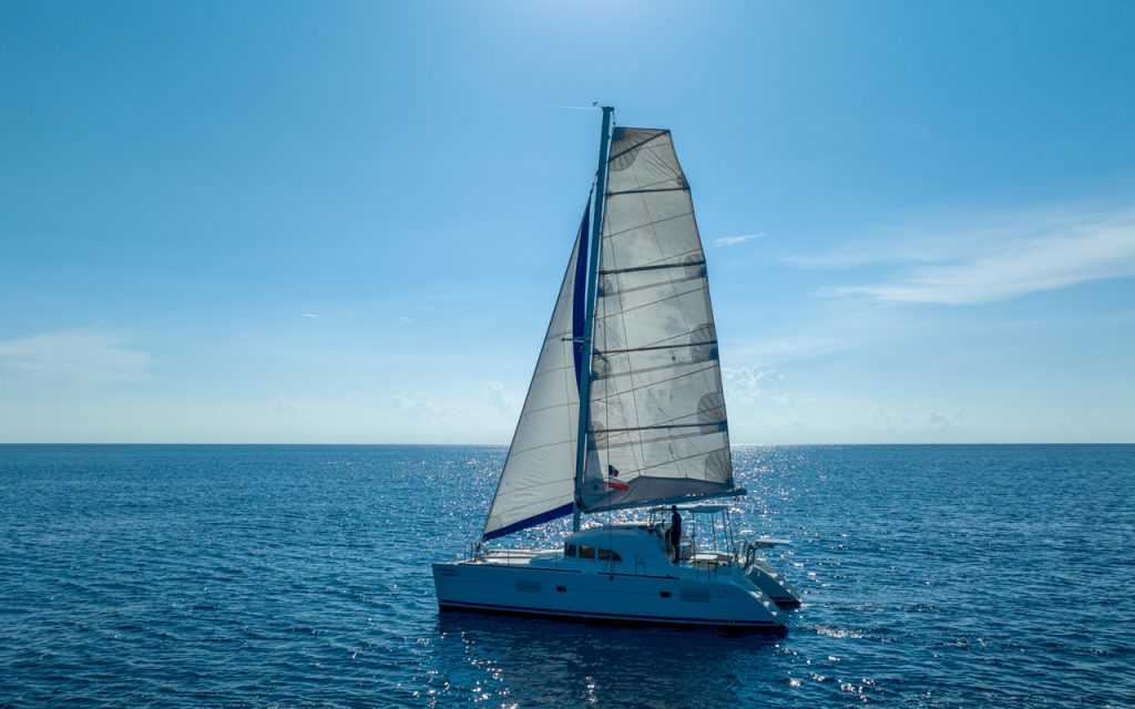 38 Lagoon catamaran 18
