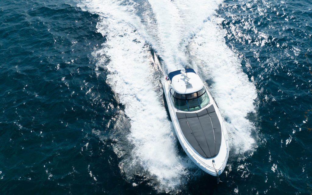 40 Sea Ray Sundancer 01