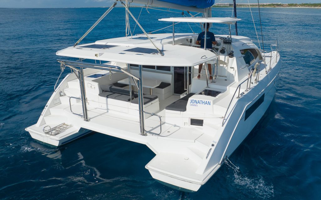 40 leopard catamaran 03