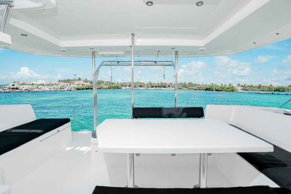 40 leopard catamaran 05