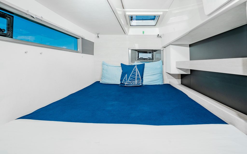 40 leopard catamaran 13