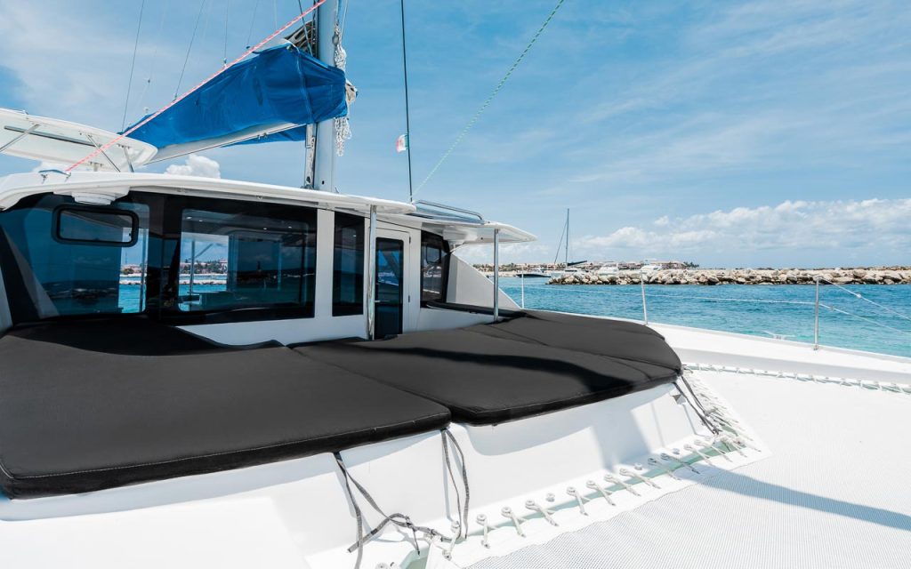 44 Leopard Catamaran 15