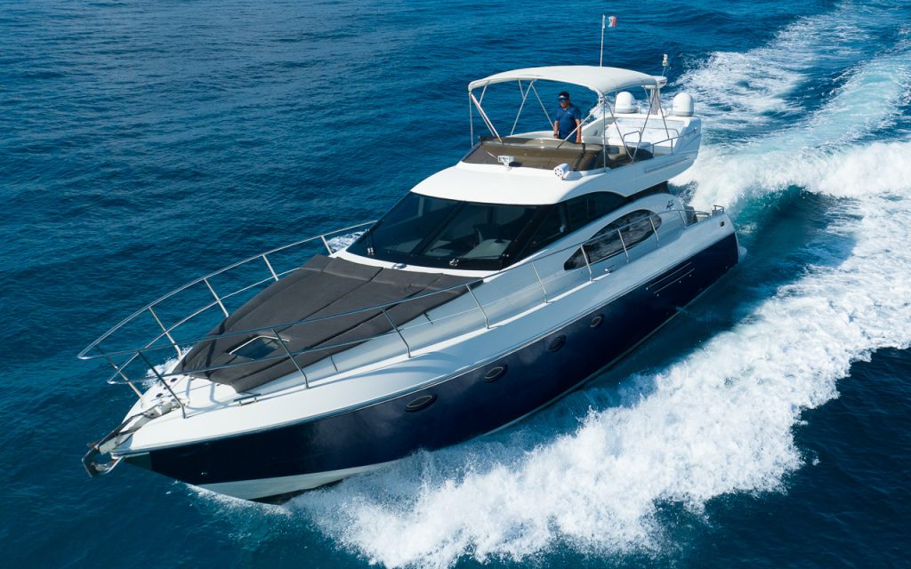 50 Azimut yacht 01
